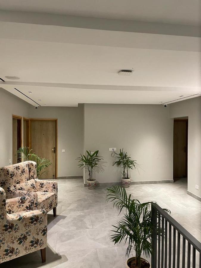 Hotel West Inn Premium Kharar Extérieur photo