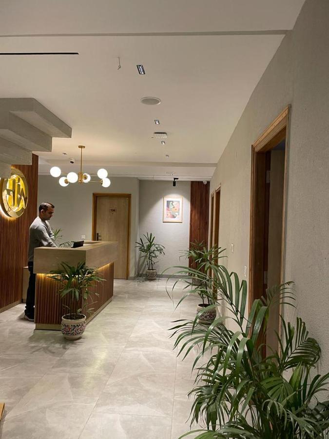 Hotel West Inn Premium Kharar Extérieur photo