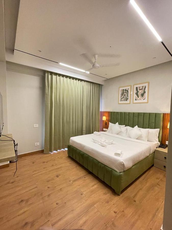 Hotel West Inn Premium Kharar Extérieur photo