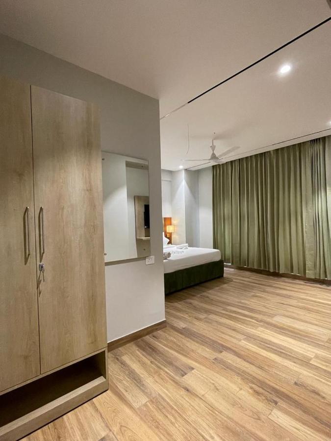 Hotel West Inn Premium Kharar Extérieur photo